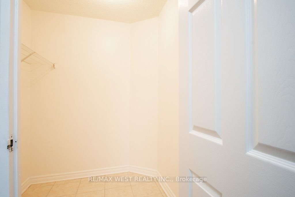 3501 Glen Erin Dr, unit 1001 for rent - image #29