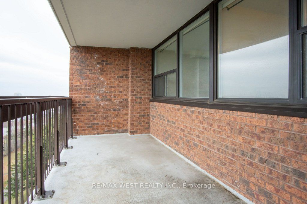 3501 Glen Erin Dr, unit 1001 for rent - image #34