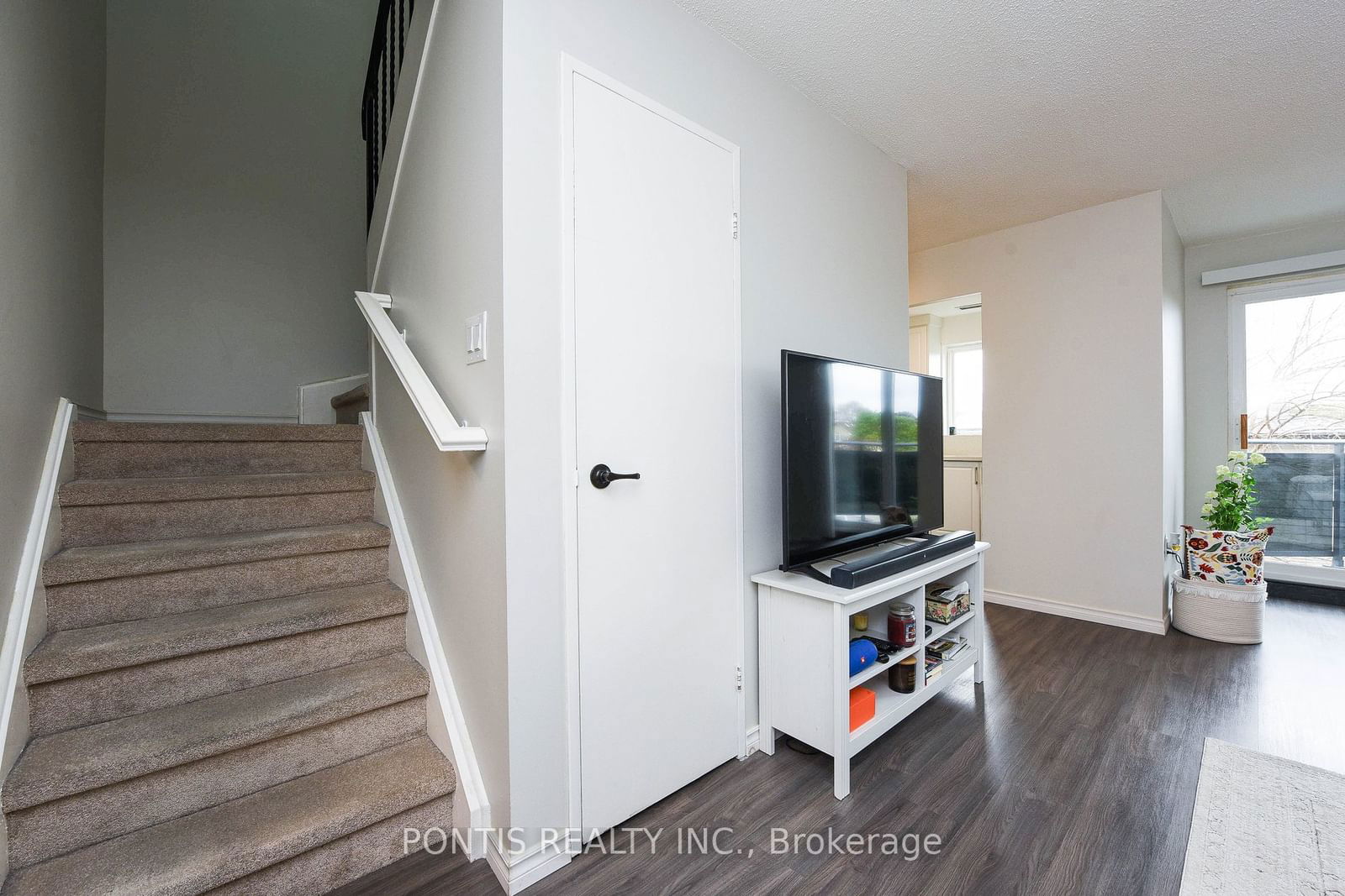 2001 Bonnymede Dr, unit 214 for sale - image #29