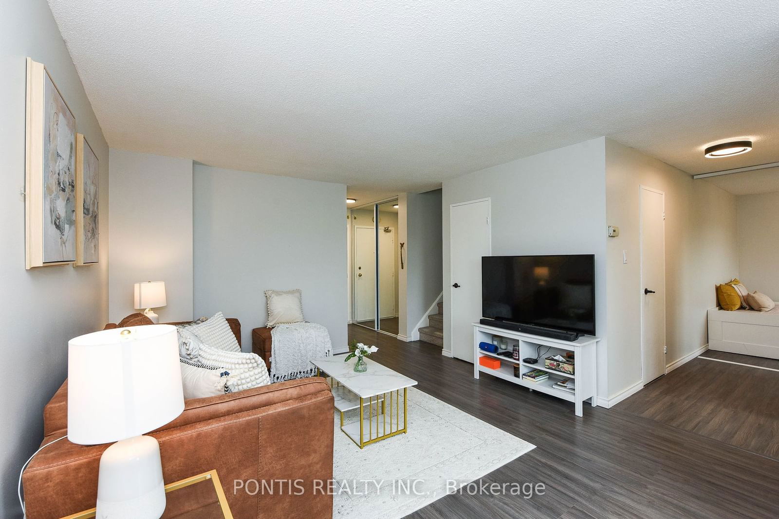 2001 Bonnymede Dr, unit 214 for sale - image #32