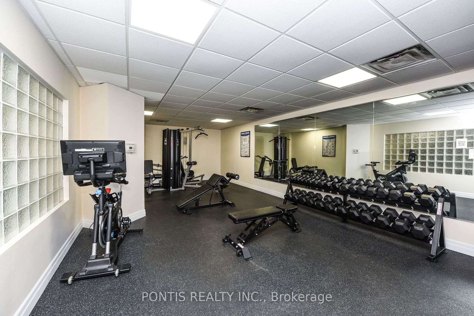 2001 Bonnymede Dr, unit 214 for sale - image #40