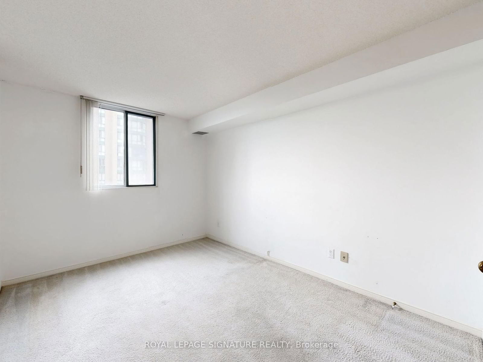 155 Hillcrest Ave, unit 1401 for sale - image #17