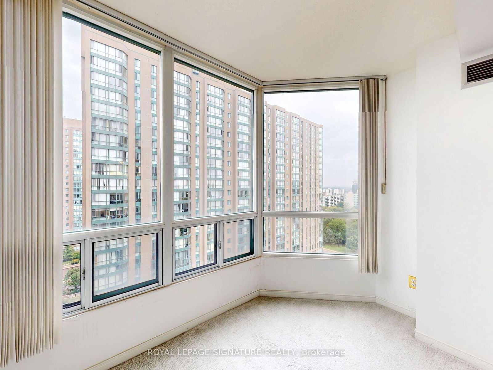 155 Hillcrest Ave, unit 1401 for sale - image #23