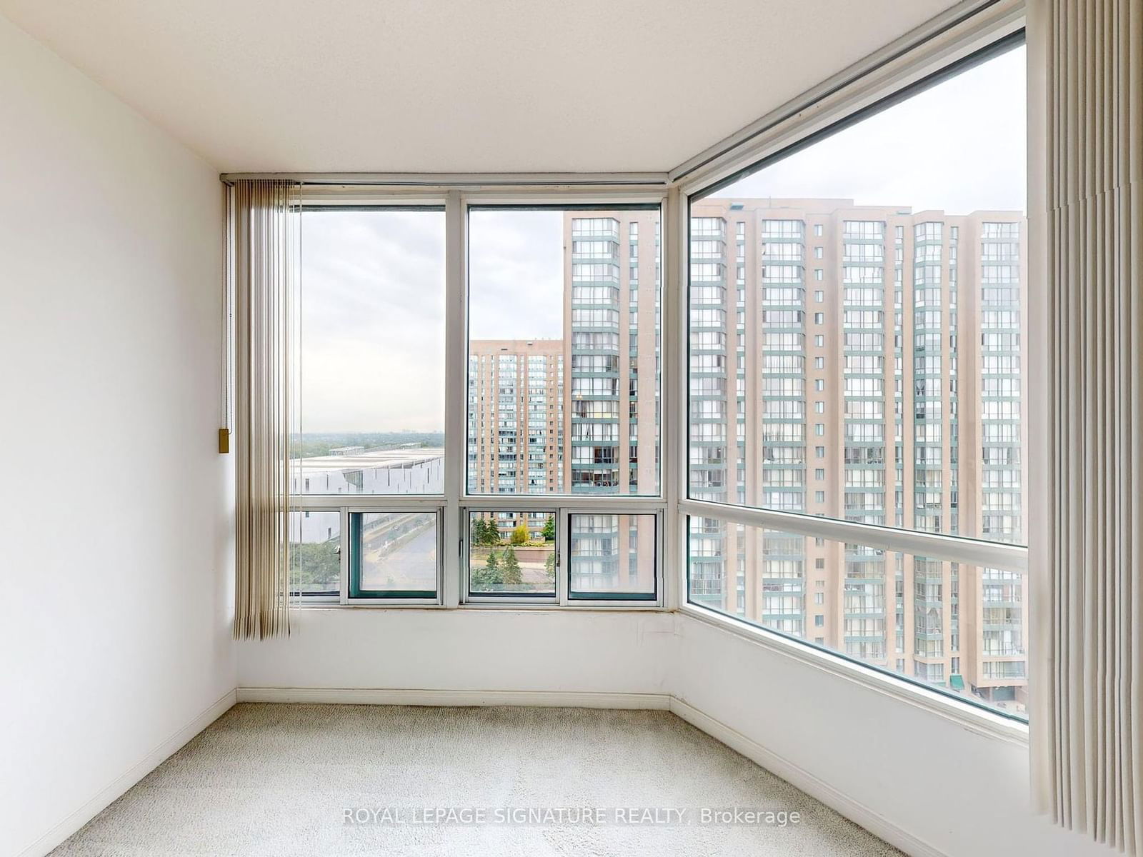 155 Hillcrest Ave, unit 1401 for sale - image #24