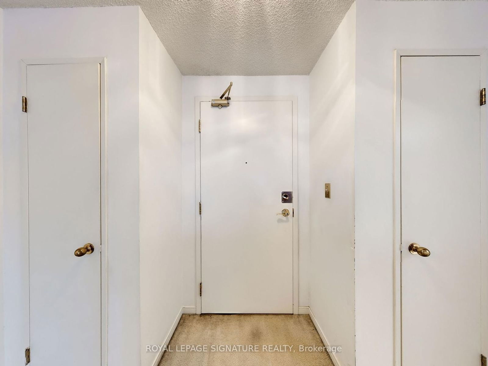 155 Hillcrest Ave, unit 1401 for sale - image #3