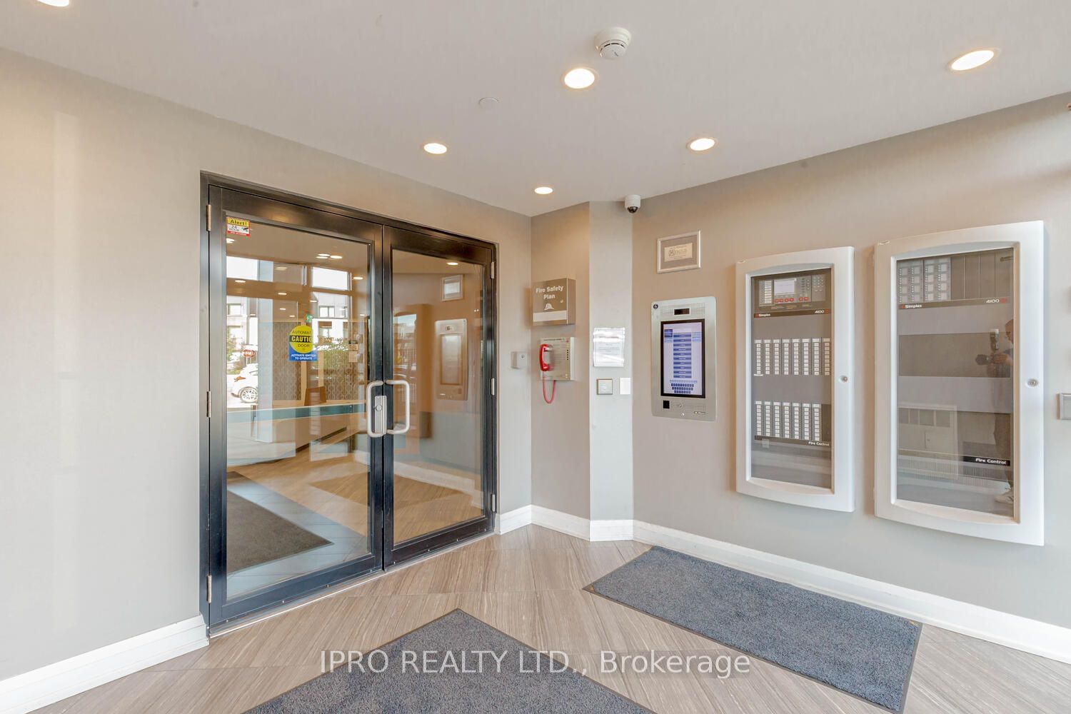 128 Grovewood Common, unit 318 for sale - image #2