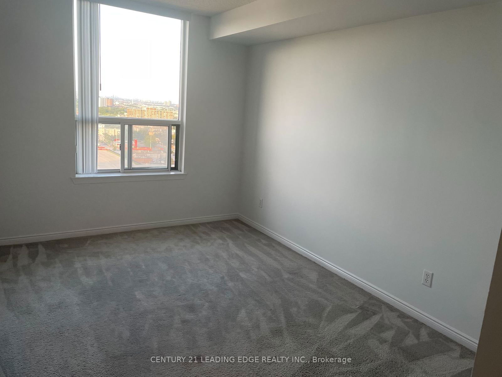 135 Hillcrest Ave, unit 1901 for rent - image #2