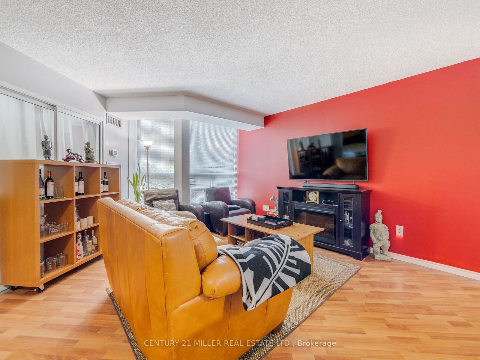 50 Kingsbridge Garden Circ, unit 208 for rent - image #30