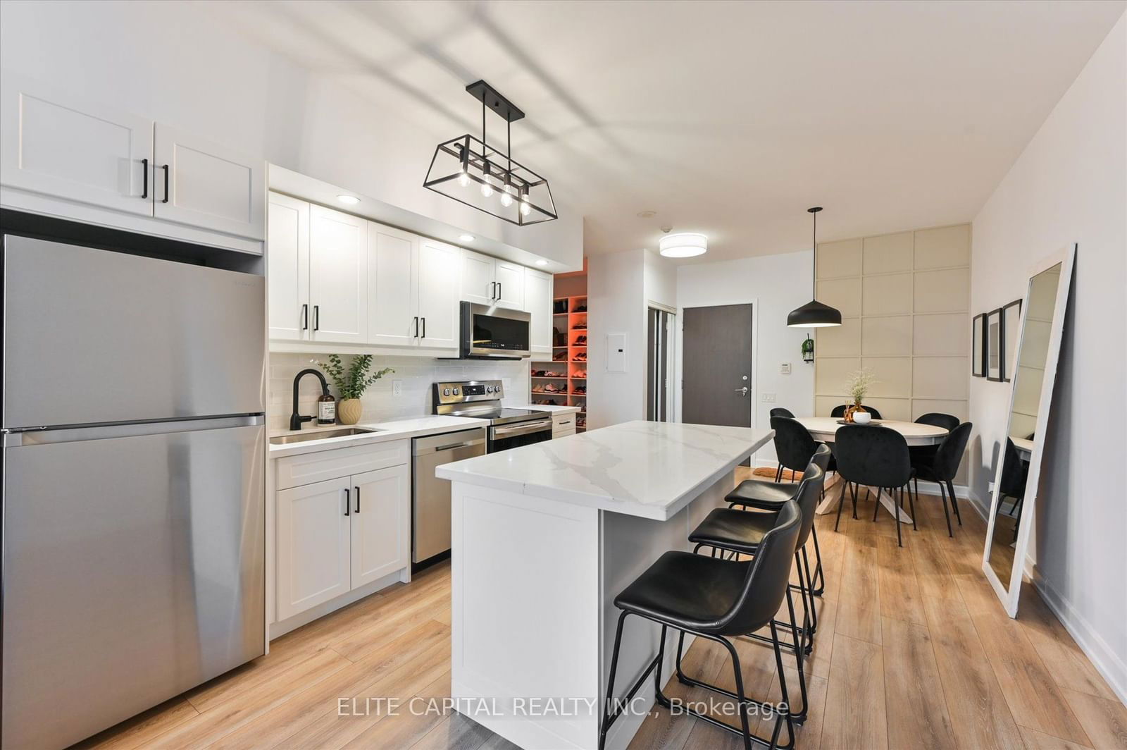 103 The Queensway, unit 2314 for sale - image #4