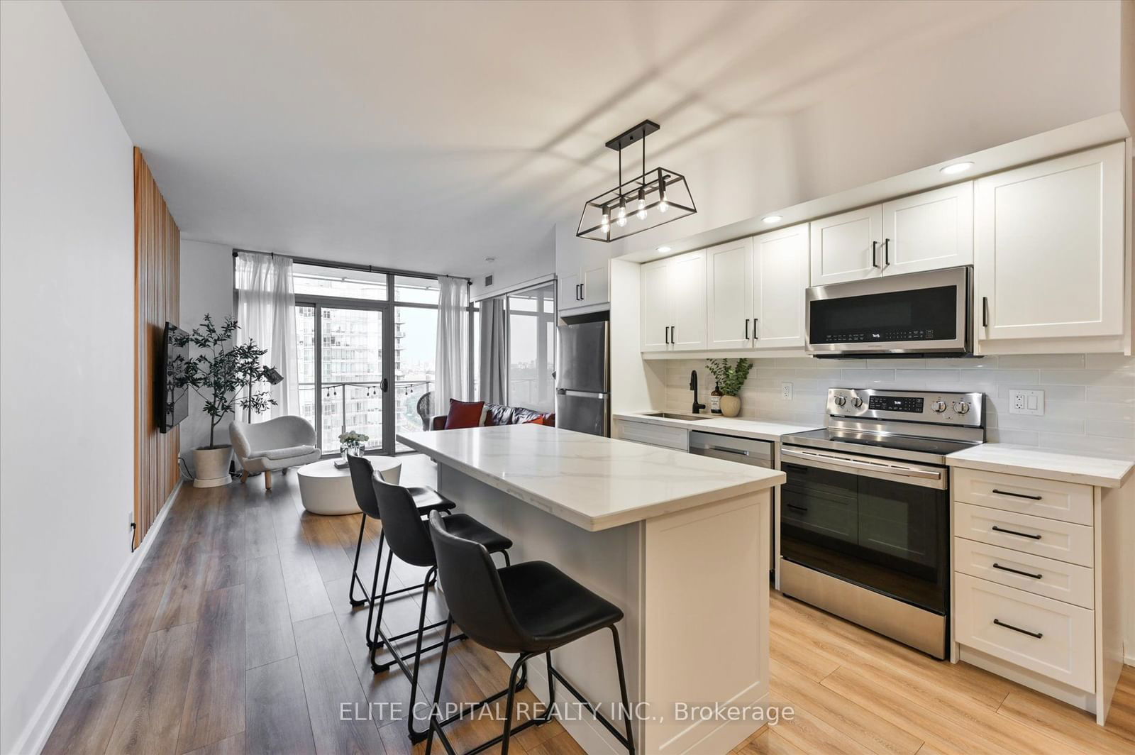 103 The Queensway, unit 2314 for sale - image #5