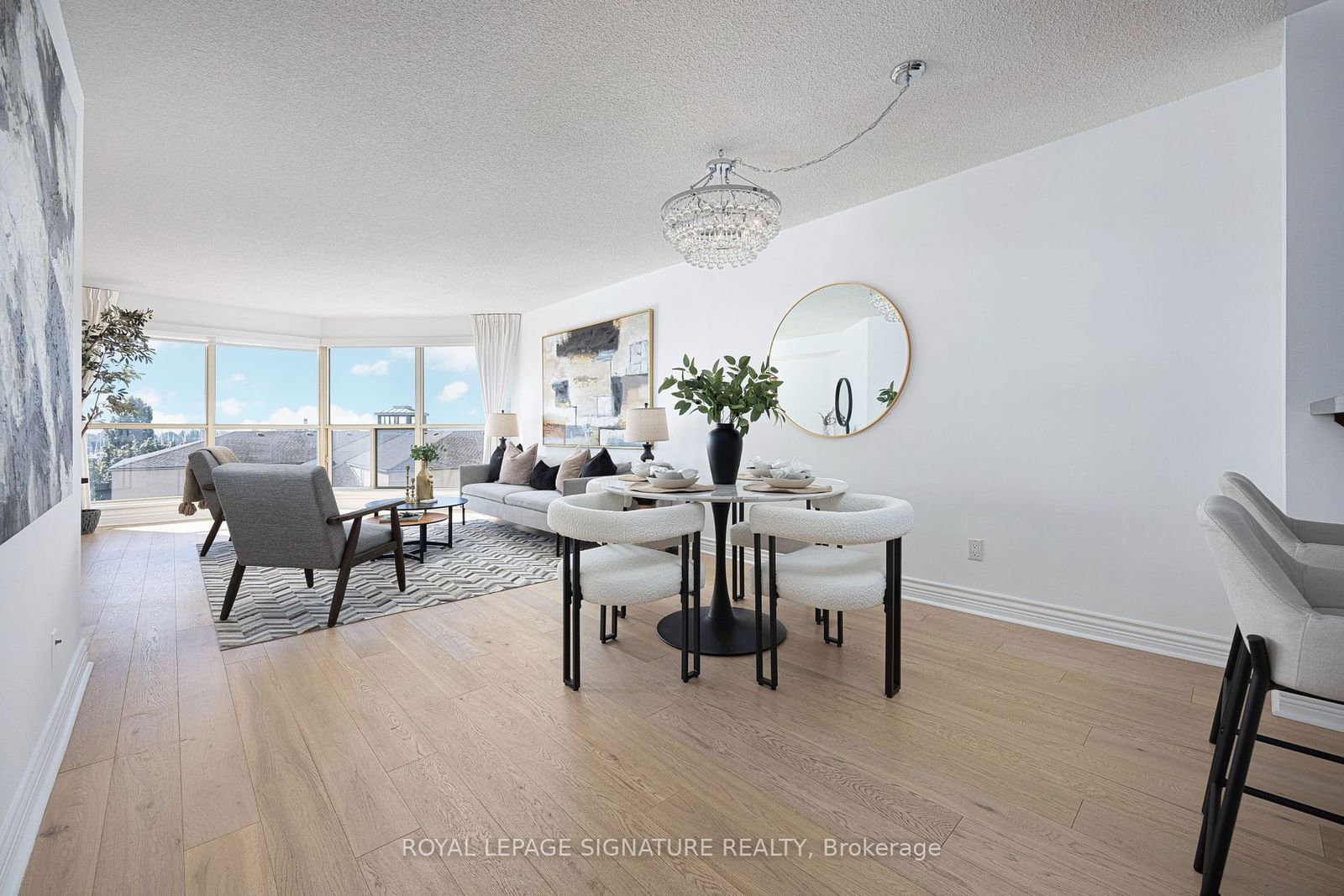 2261 Lake Shore Blvd, unit 518 for sale - image #1