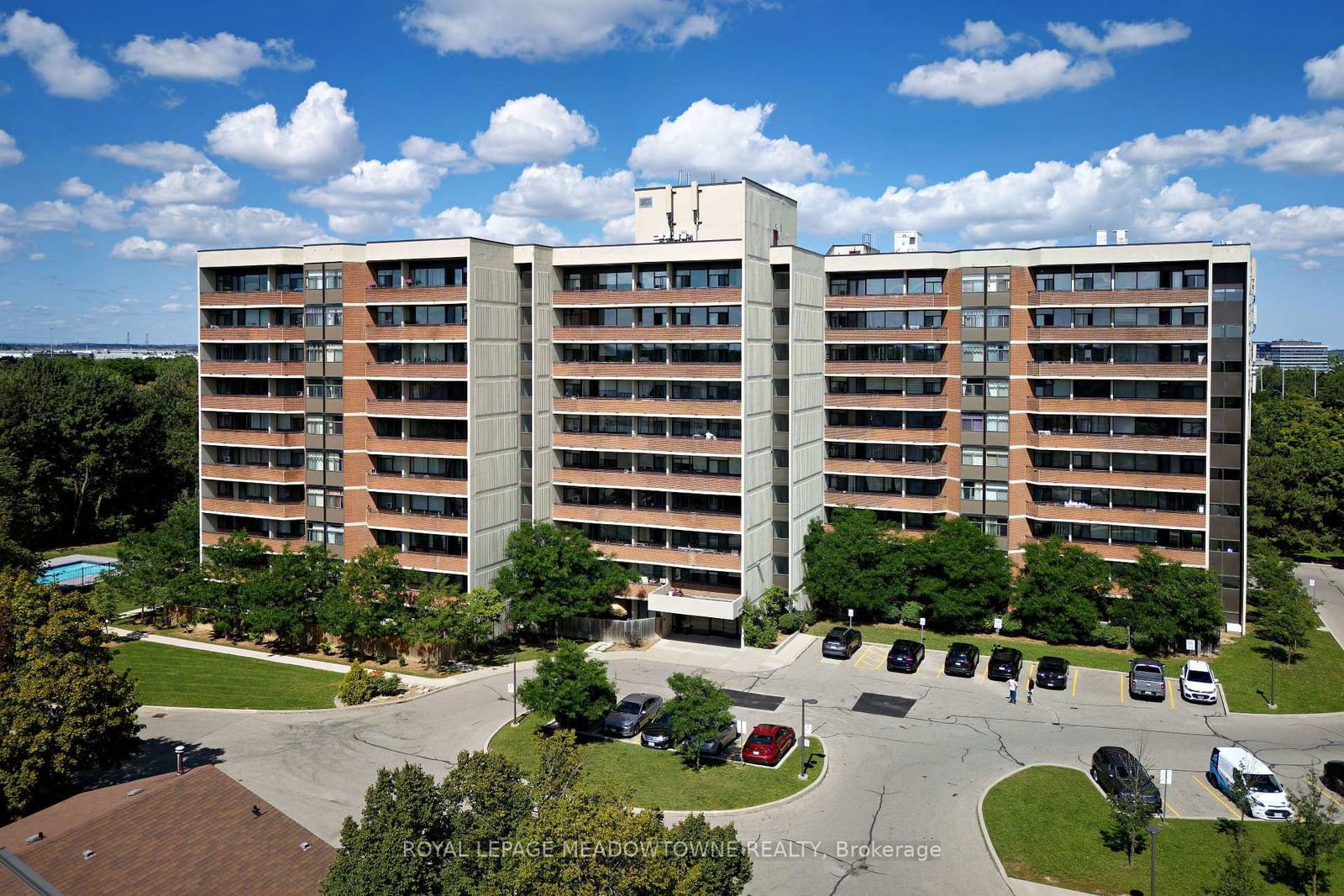 2301 Derry Rd W, unit 606 for sale - image #2