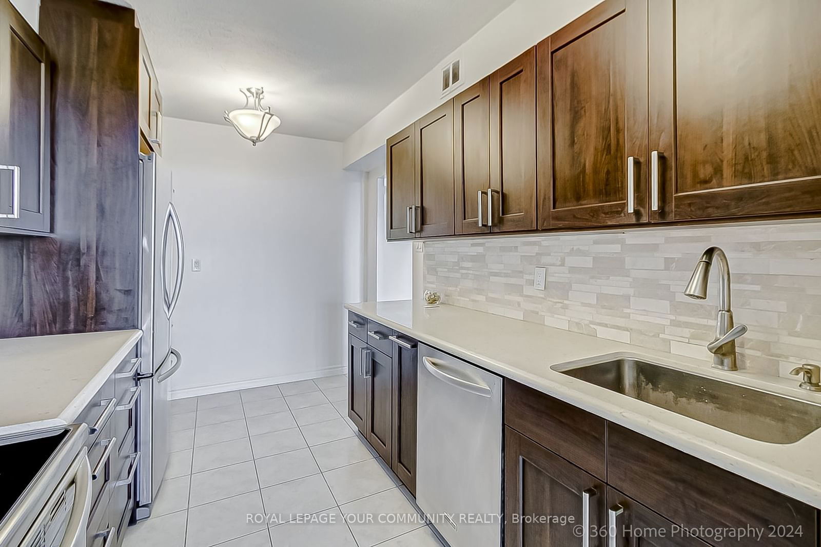 75 Emmett Ave, unit 1215 for sale - image #12