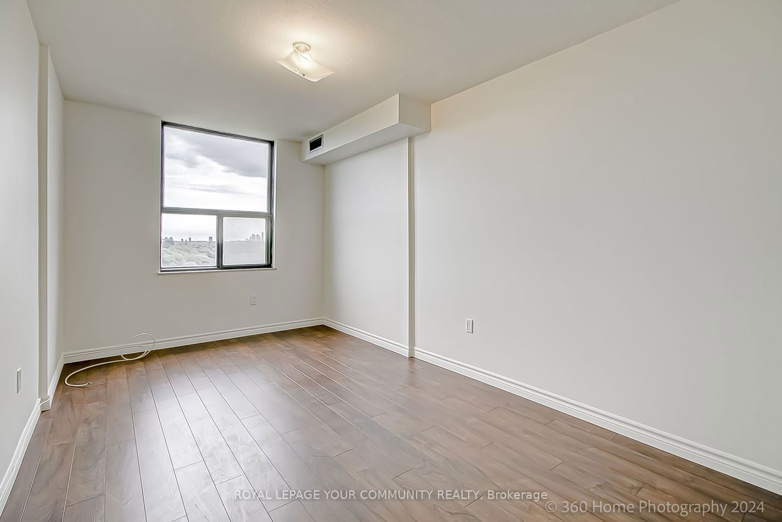 75 Emmett Ave, unit 1215 for sale - image #23