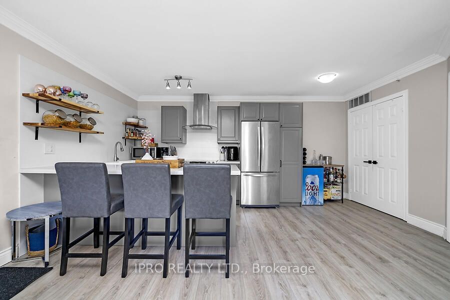 1451 Walker's Line, unit 314 for sale - image #11