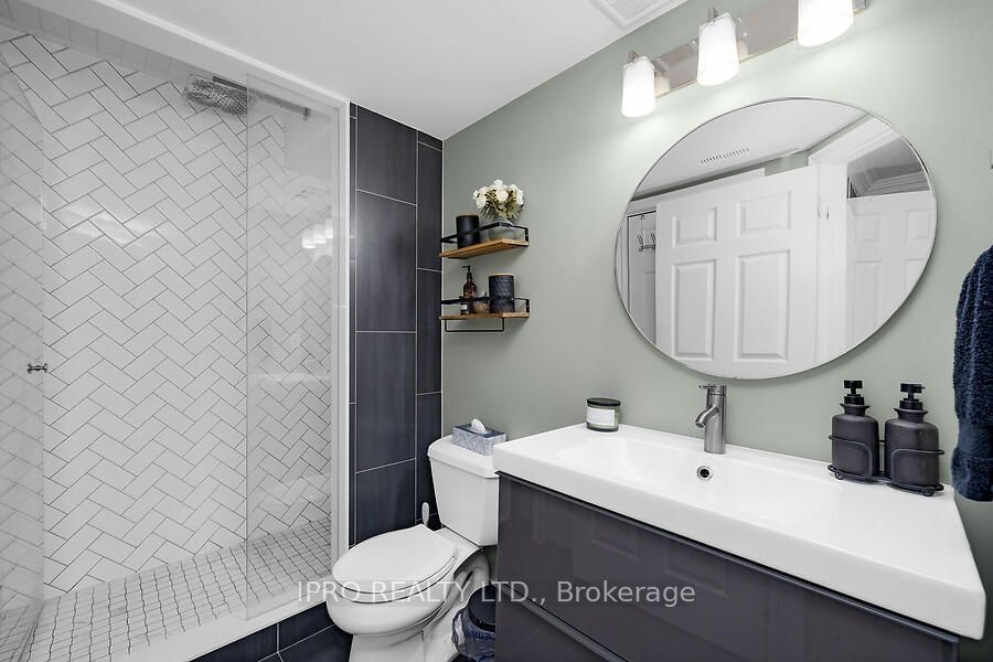 1451 Walker's Line, unit 314 for sale - image #17