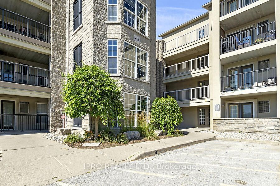 1451 Walker's Line, unit 314 for sale - image #2