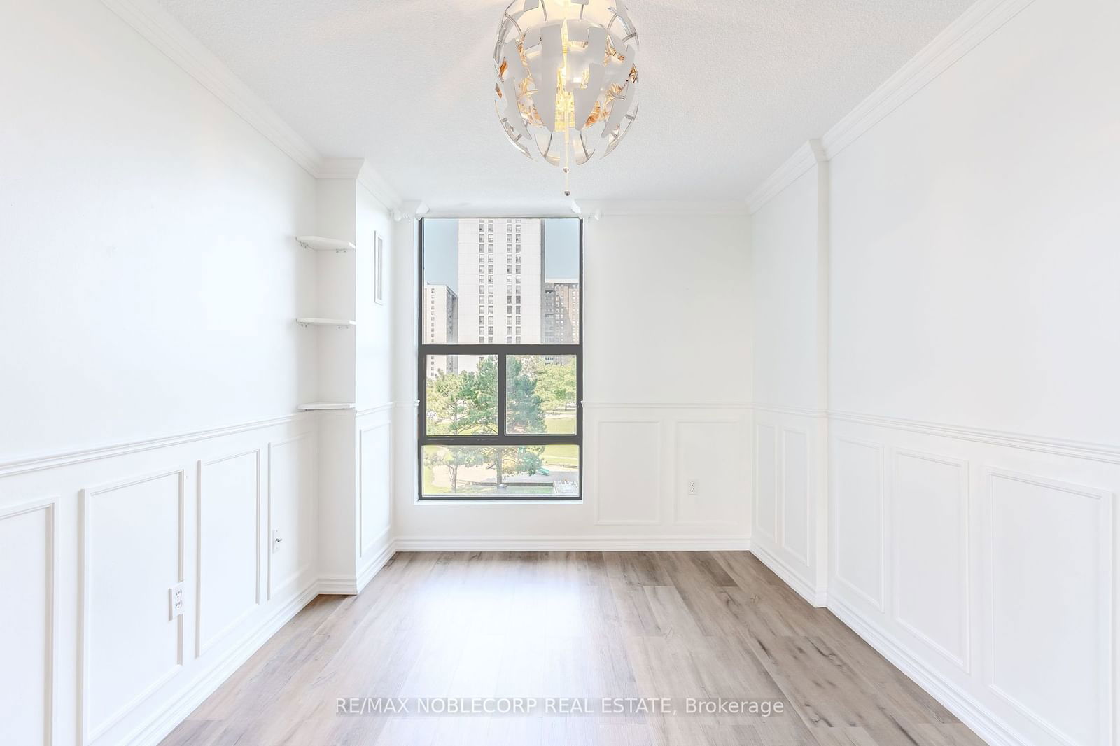 21 Knightsbridge Rd, unit 408 for sale - image #17