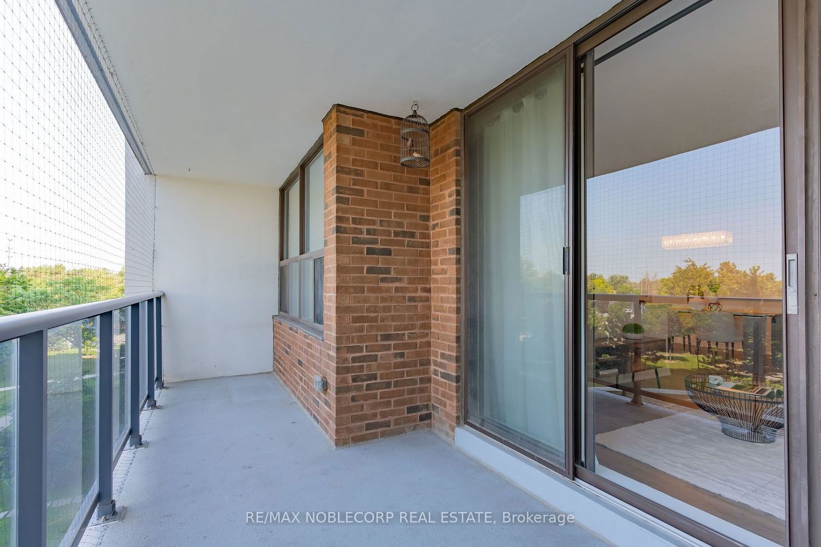 21 Knightsbridge Rd, unit 408 for sale - image #20