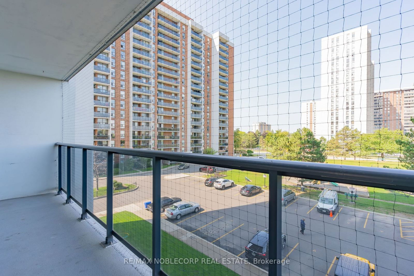 21 Knightsbridge Rd, unit 408 for sale - image #21