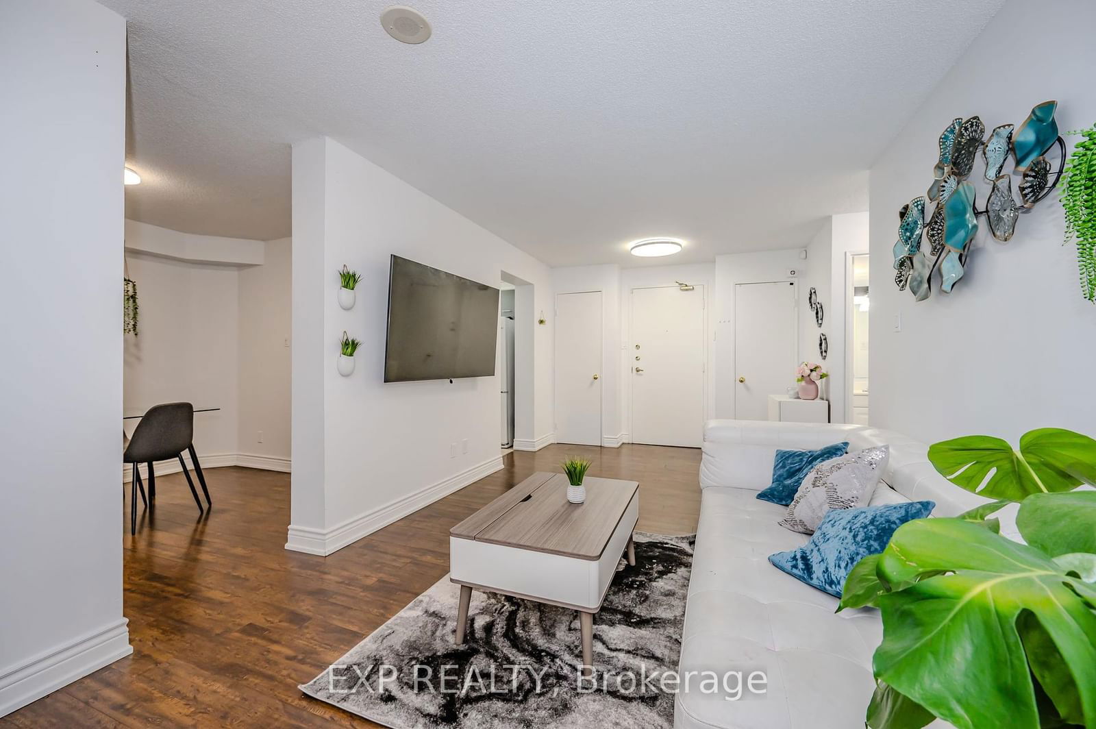 115 Hillcrest Ave, unit 806 for sale - image #8