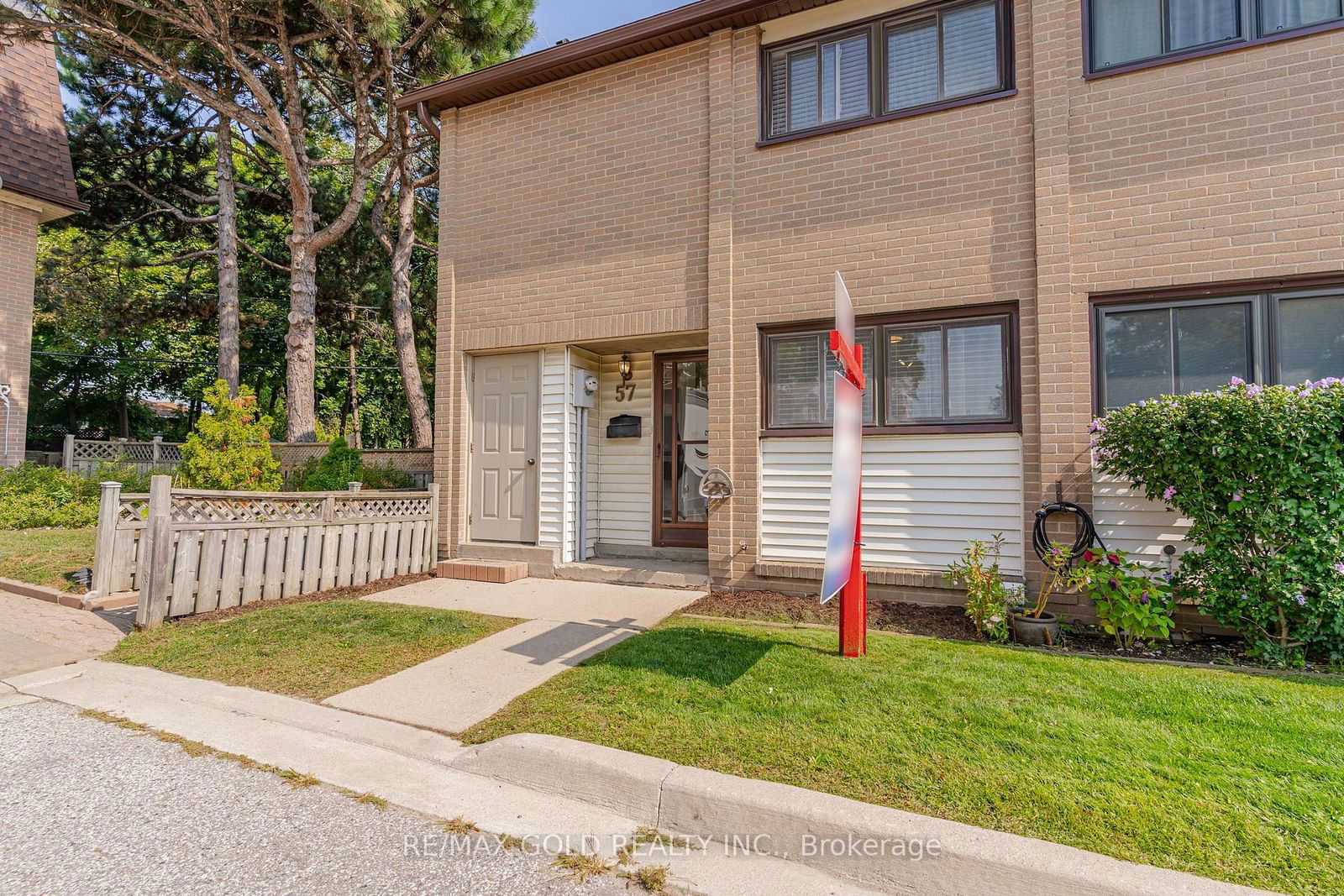 46 Dearbourne Blvd, unit 57 for sale - image #2