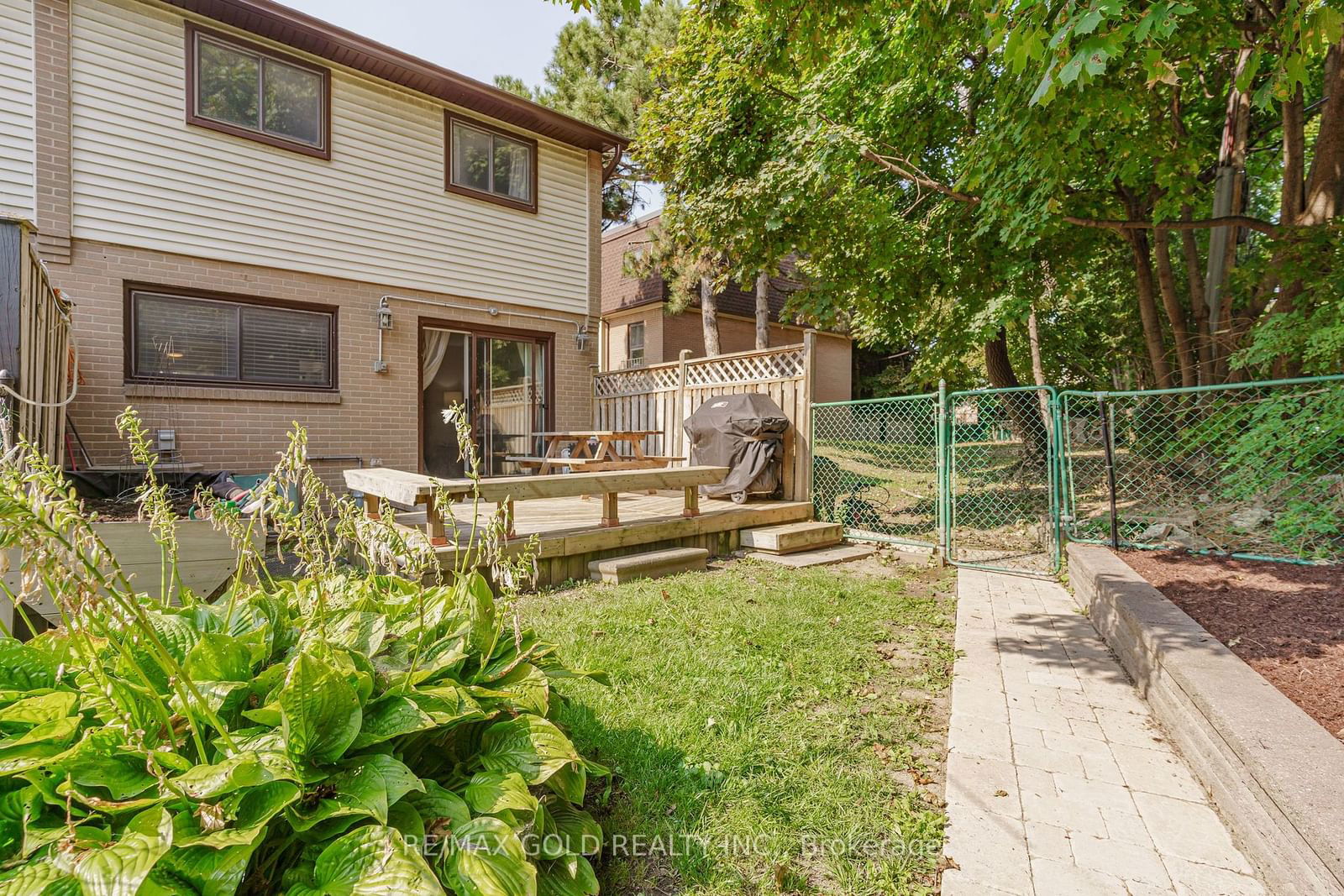 46 Dearbourne Blvd, unit 57 for sale