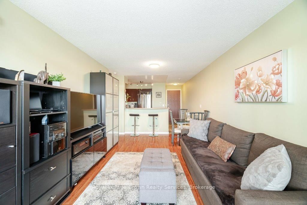 2545 Erin Centre Blvd, unit 306 for sale