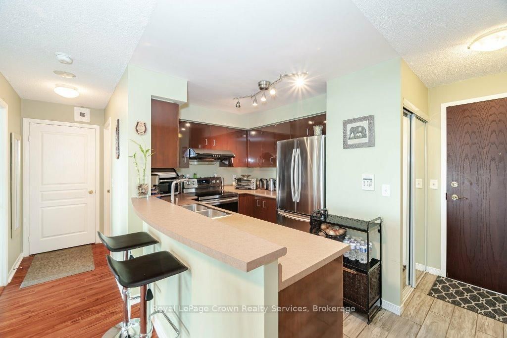 2545 Erin Centre Blvd, unit 306 for sale - image #9