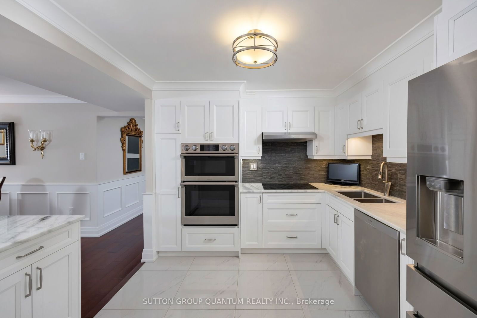 1400 Dixie Rd, unit 201 for sale - image #8