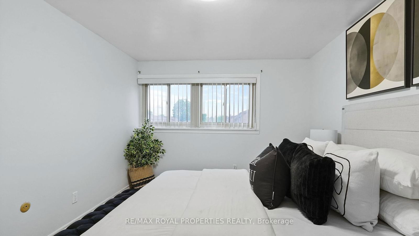 6442 Finch Ave W, unit 207 for sale - image #19