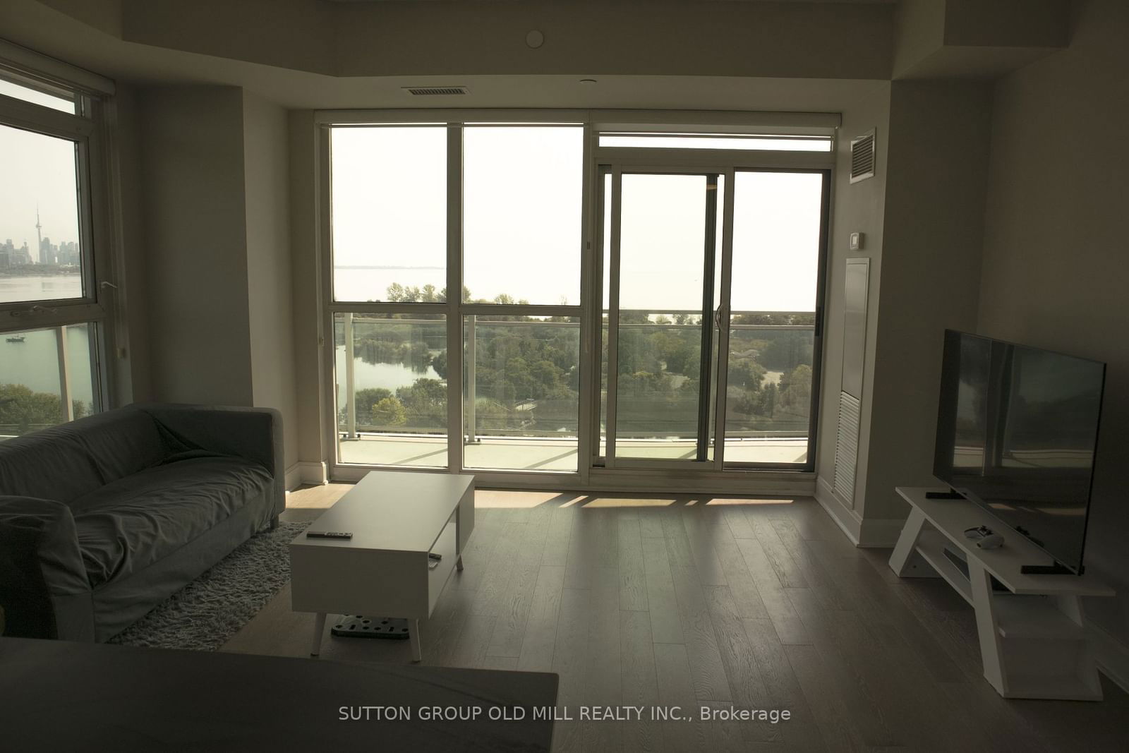 33 Shore Breeze Blvd, unit 1009 for rent - image #9