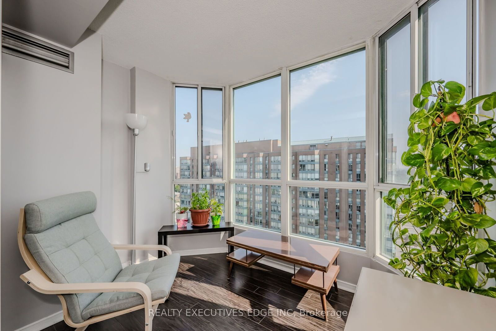 145 Hillcrest Ave, unit 2207 for sale - image #25