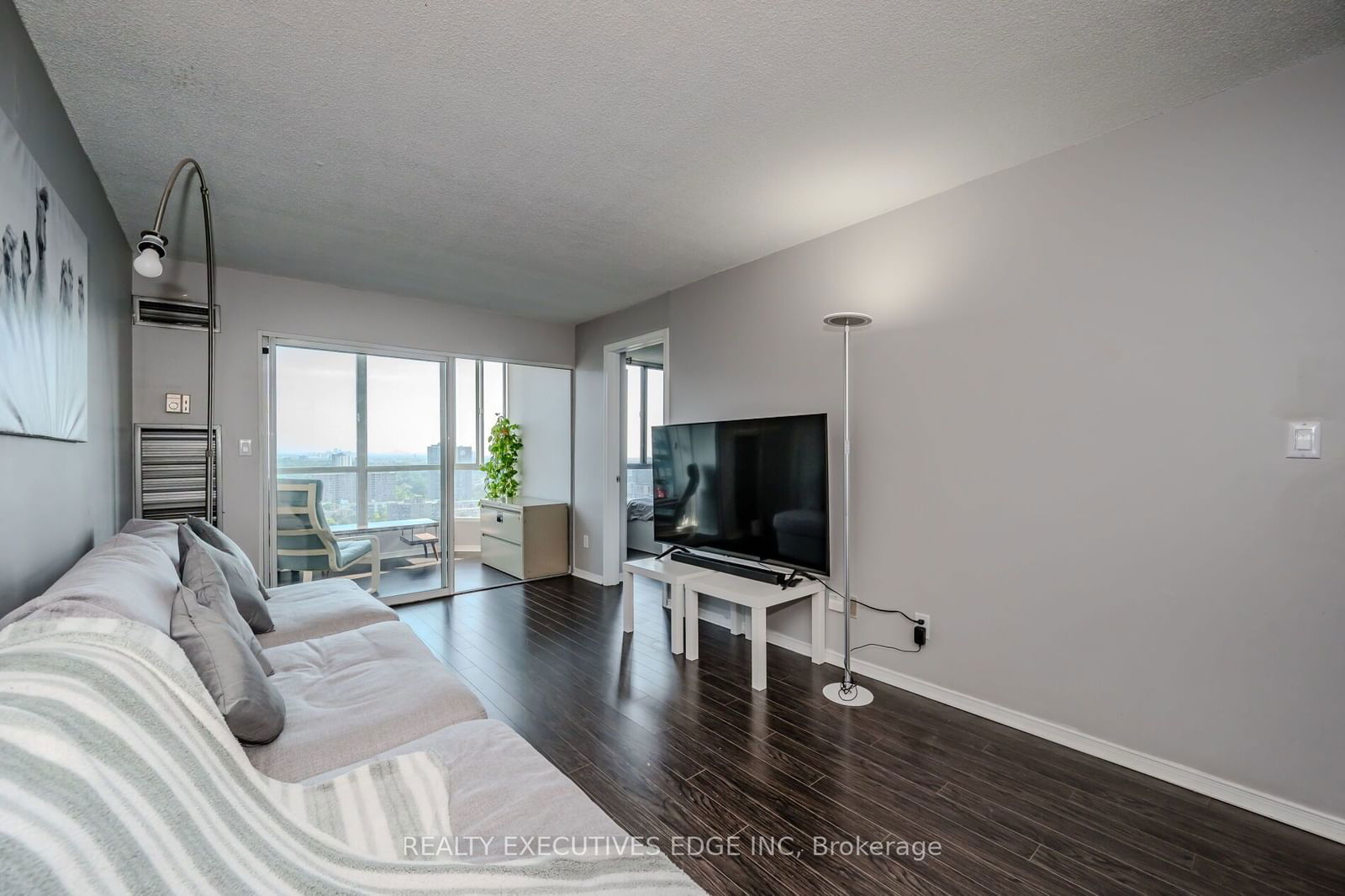 145 Hillcrest Ave, unit 2207 for sale - image #8