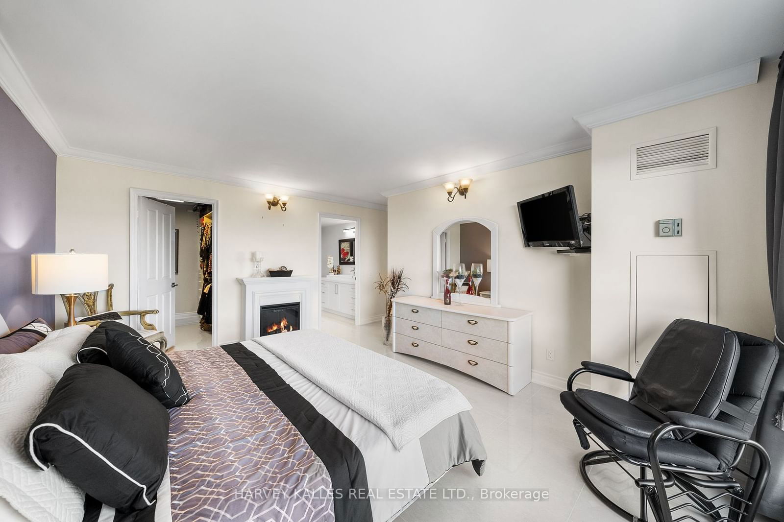 1800 The Collegeway, unit 1104 for sale - image #23