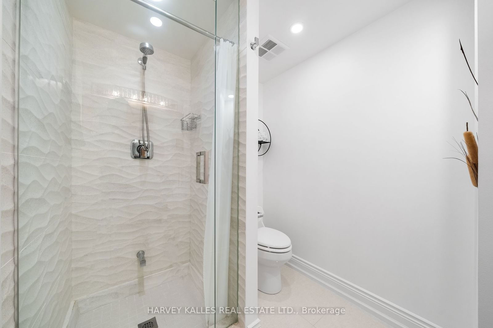 1800 The Collegeway, unit 1104 for sale - image #32