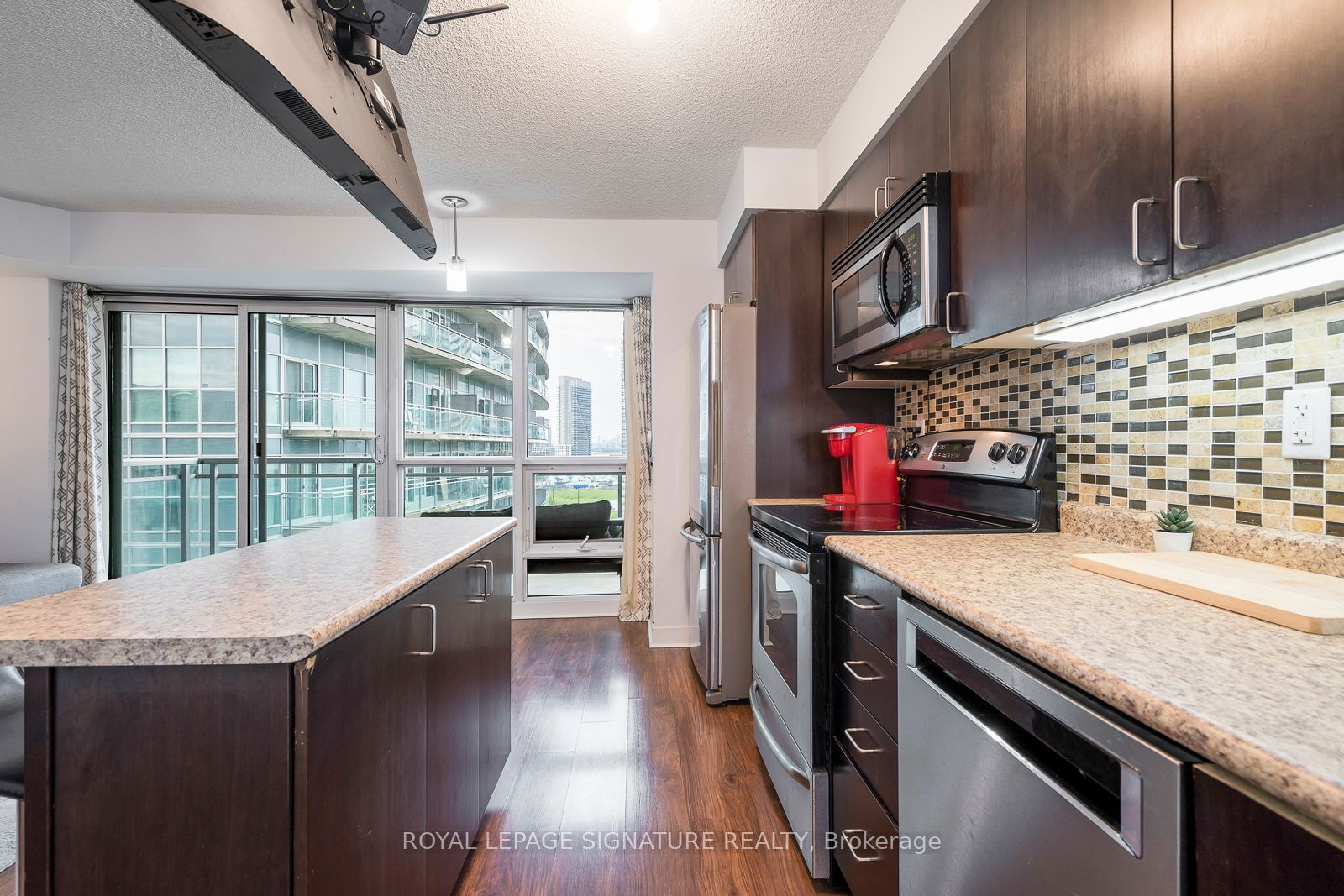 155 Legion Rd N, unit 1214 for sale - image #8