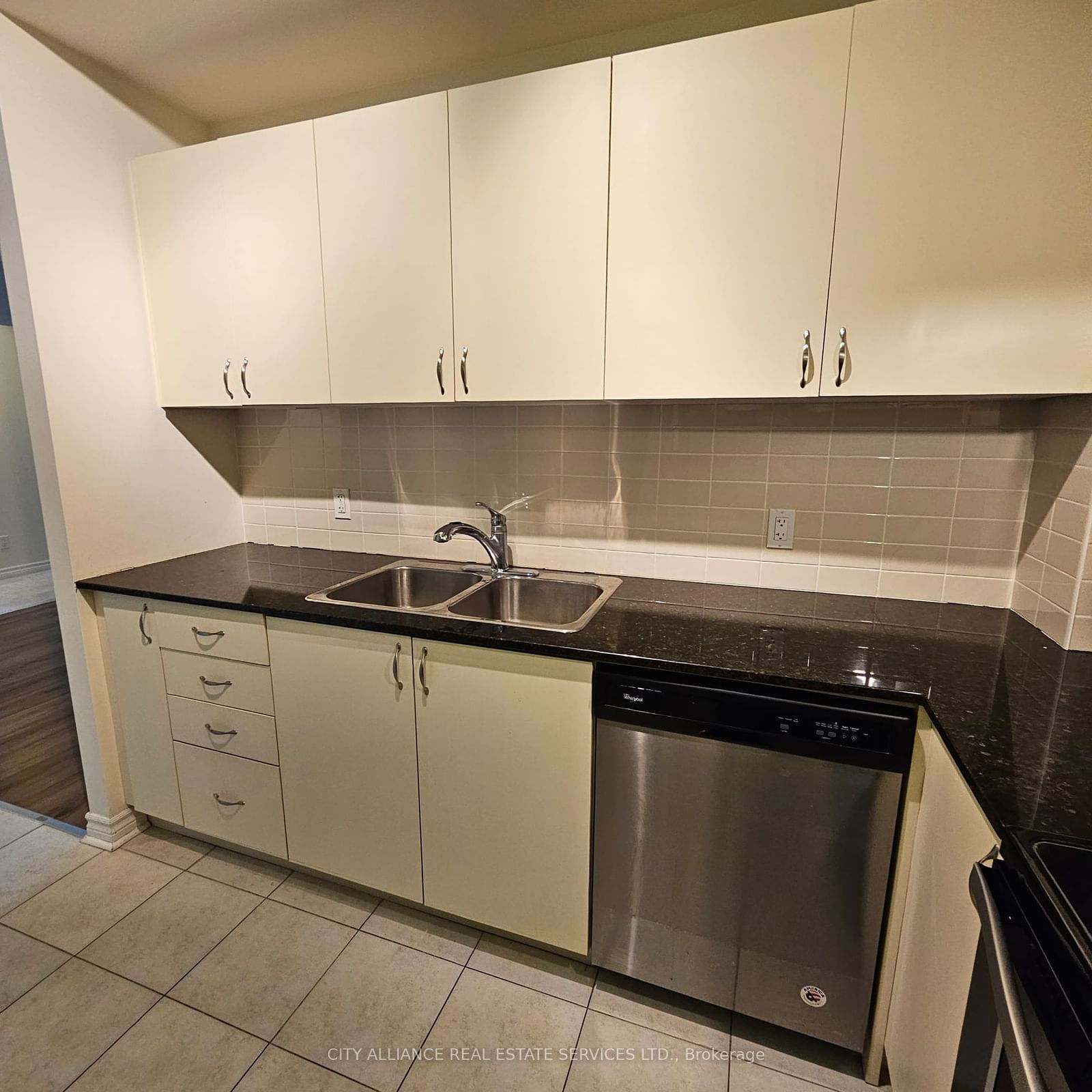 2522 Keele St, unit 512 for sale