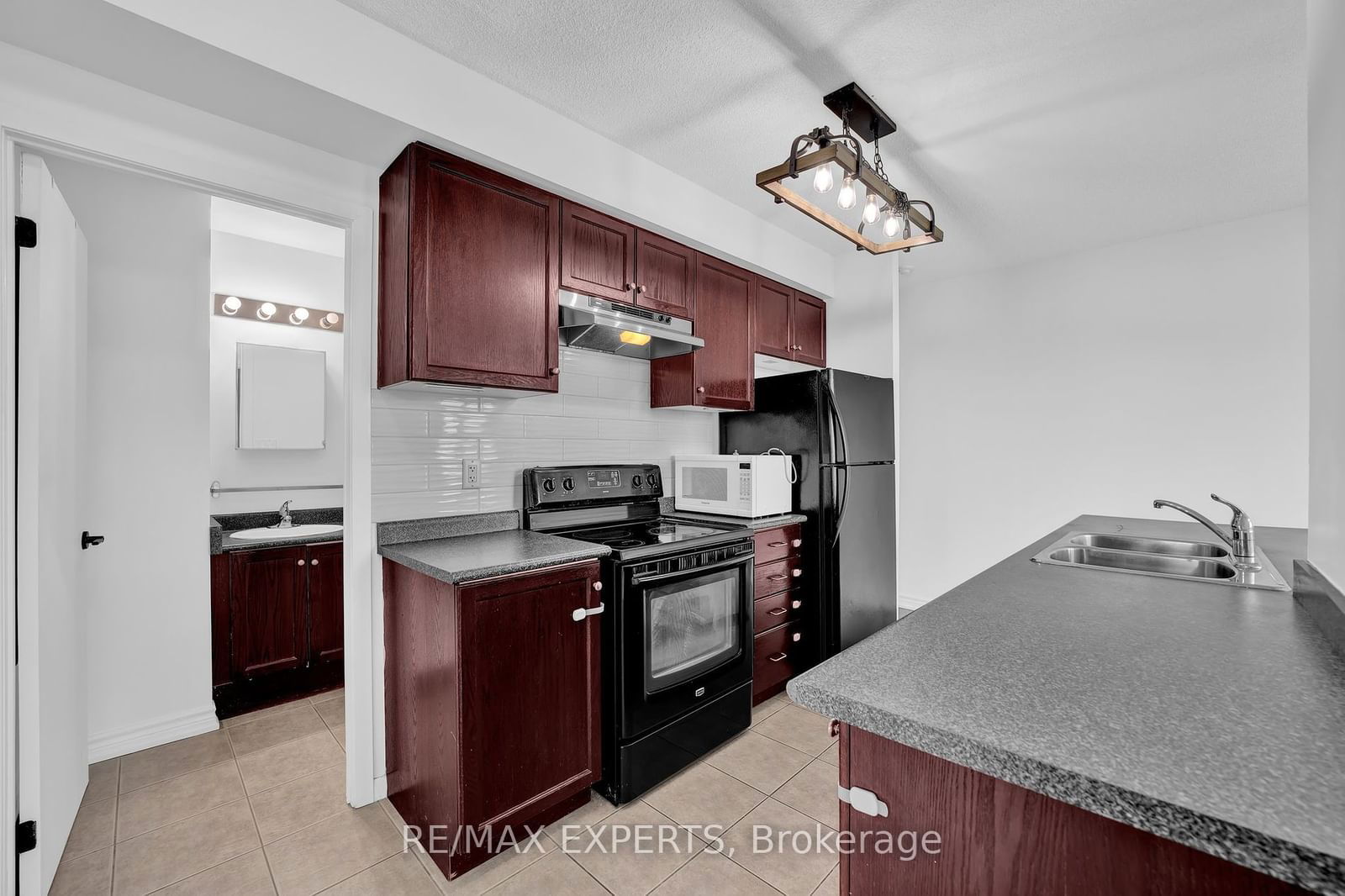 2464 Weston Rd, unit 1012 for sale