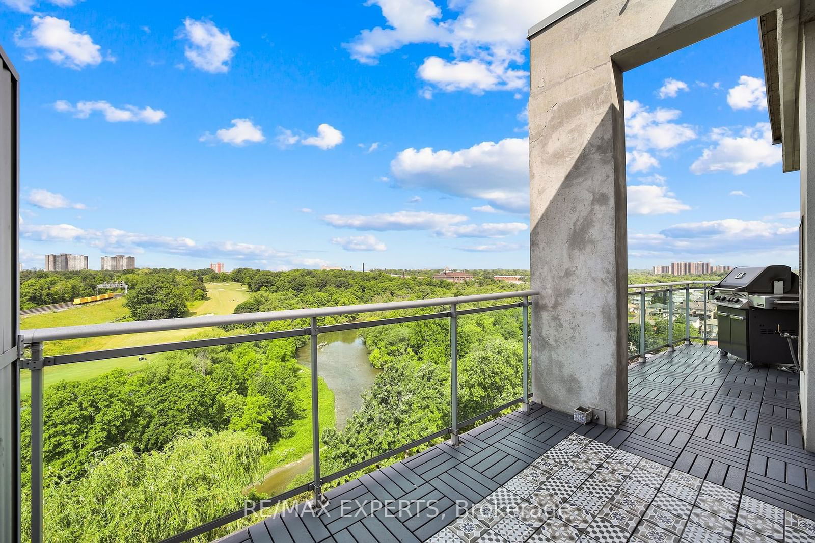 2464 Weston Rd, unit 1012 for sale - image #22