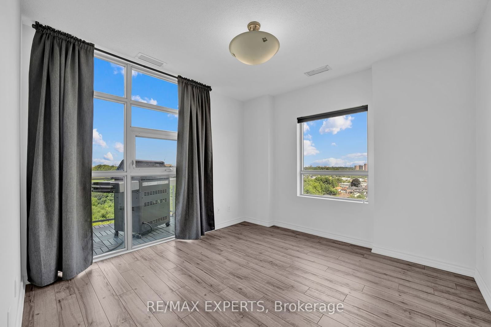 2464 Weston Rd, unit 1012 for sale - image #4