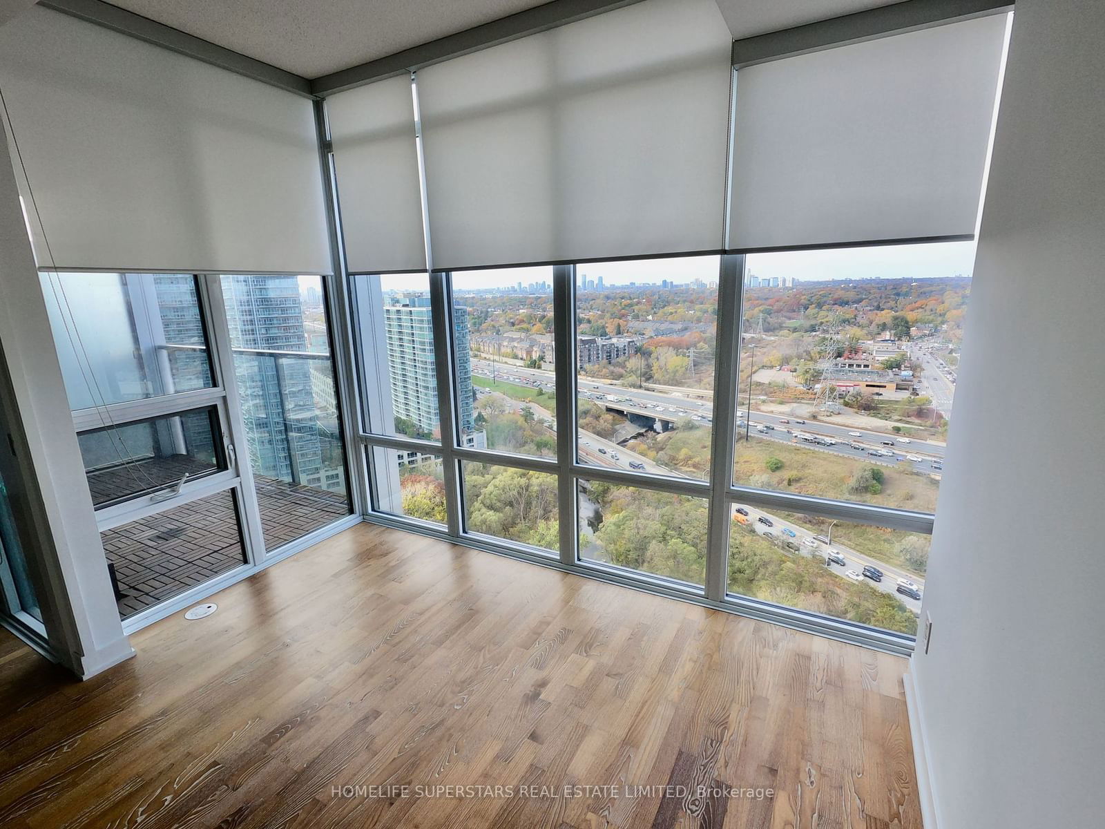 90 Park Lawn Rd, unit 2812 for rent - image #5