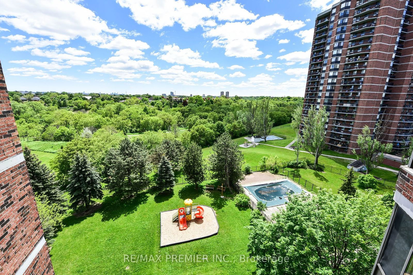 238 Albion Rd, unit 109 for sale - image #3