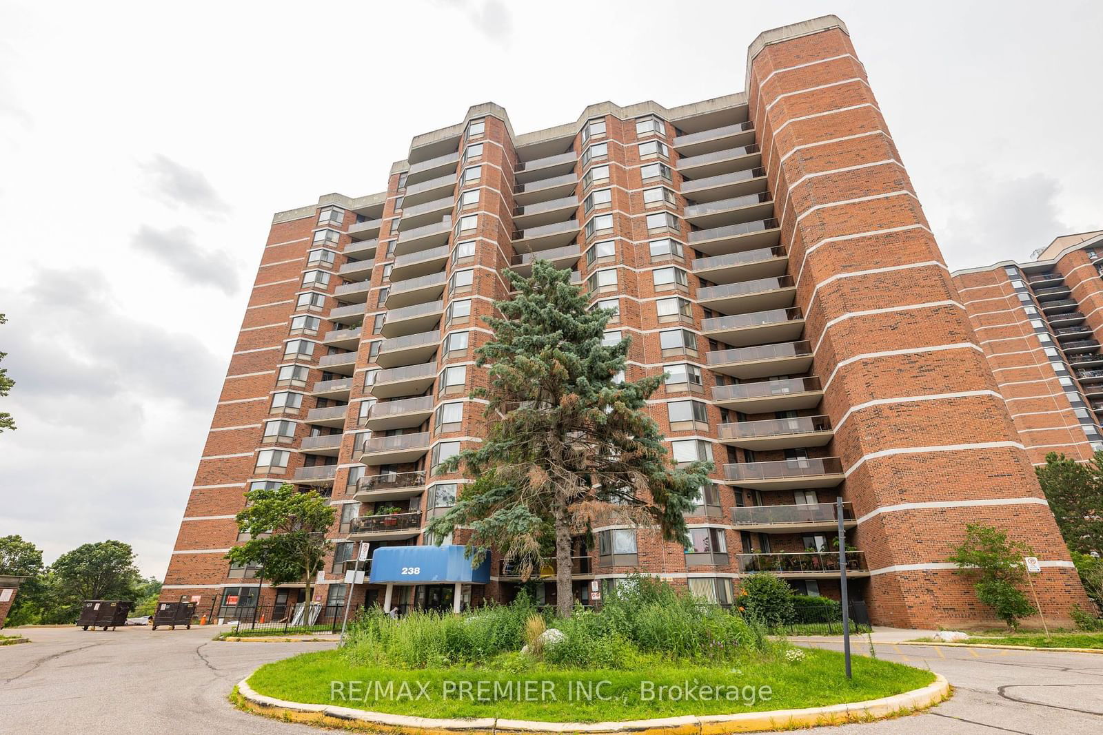 238 Albion Rd, unit 109 for sale - image #9