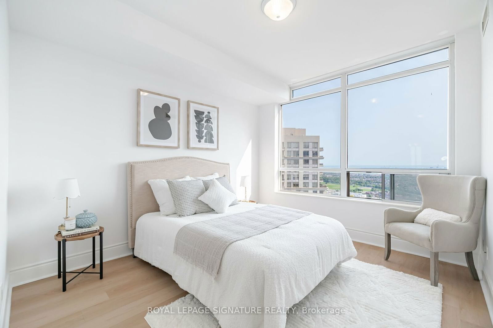 3888 Duke Of York Blvd, unit 3028 for sale - image #15