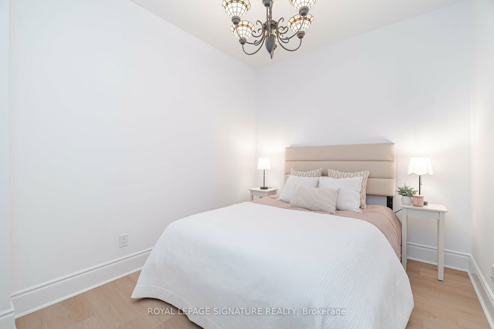 3888 Duke Of York Blvd, unit 3028 for sale - image #26