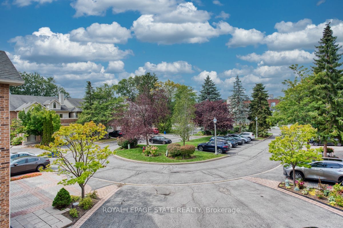 The Terrace Townhomes, Burlington, Toronto