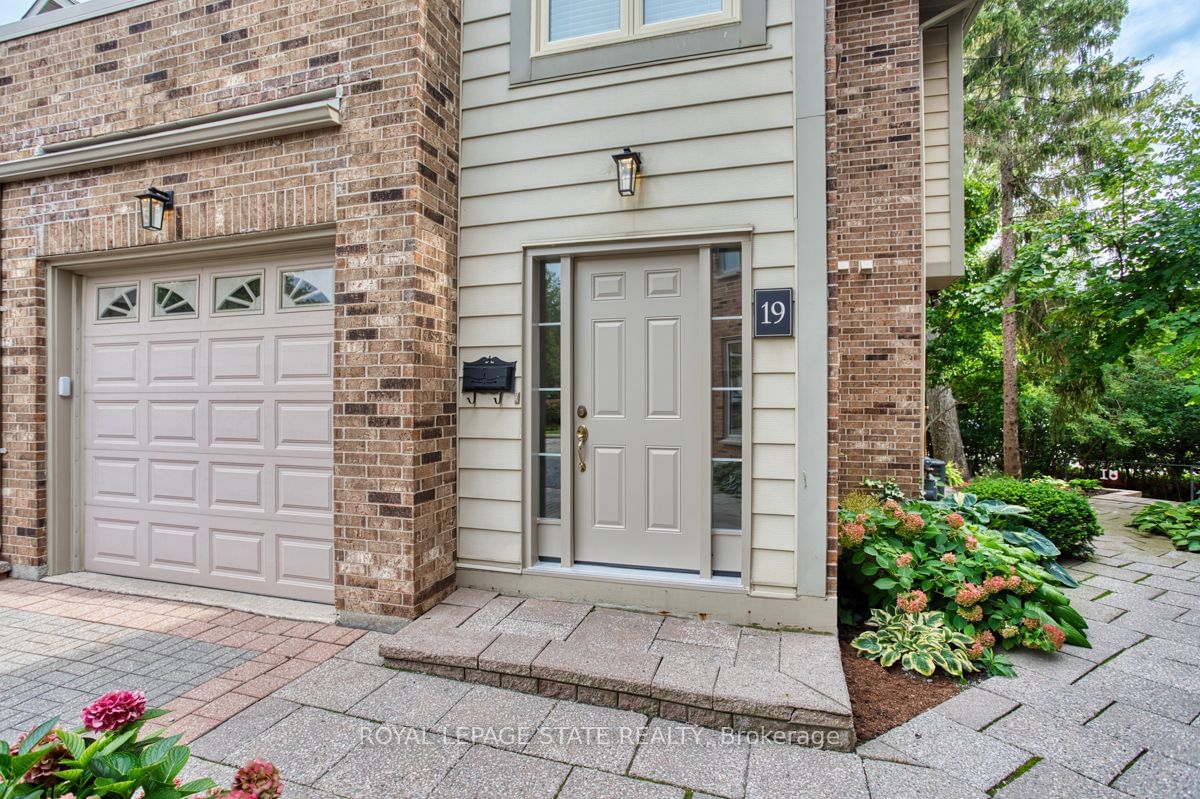 The Terrace Townhomes, Burlington, Toronto