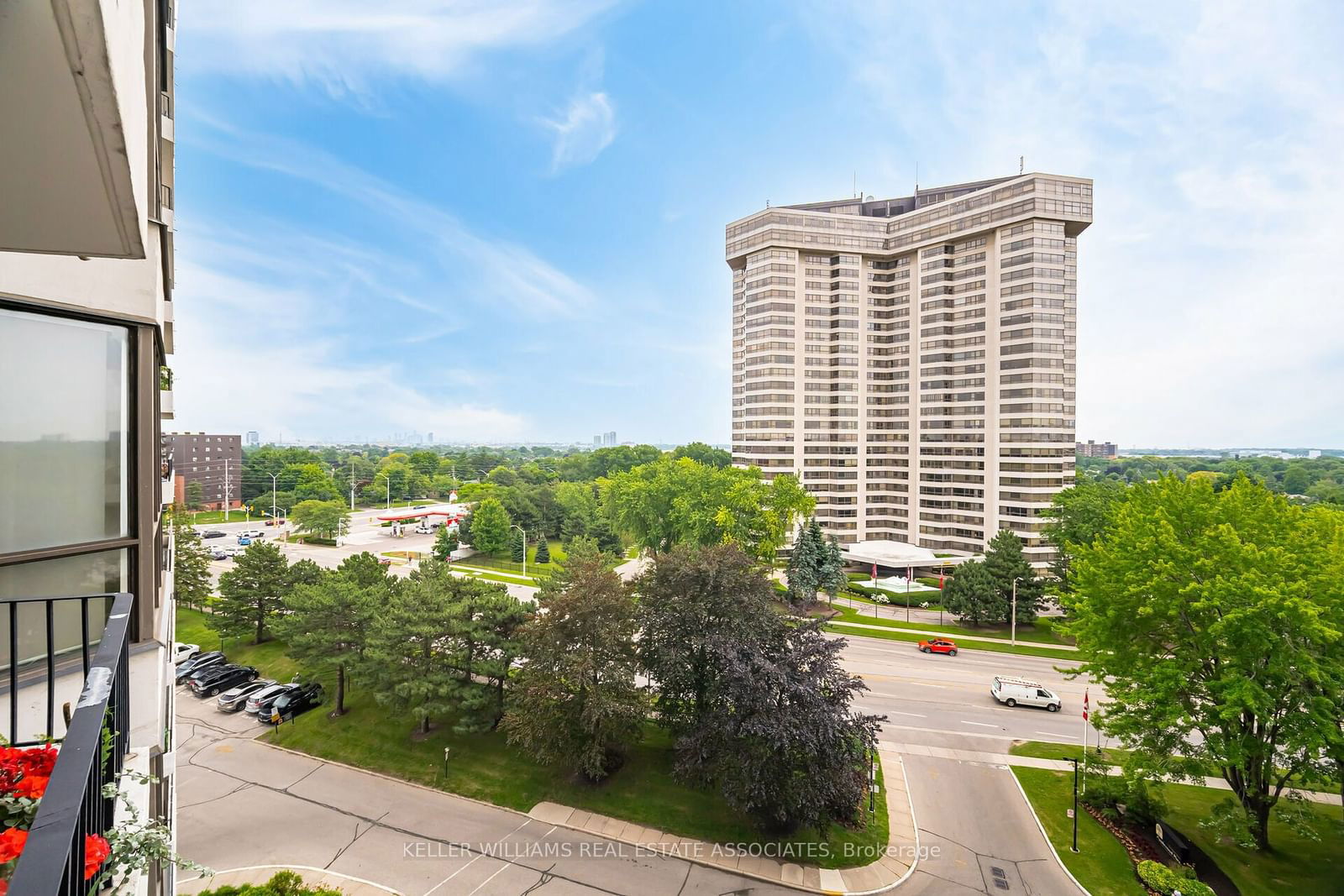 1333 Bloor St, unit 914 for sale - image #27