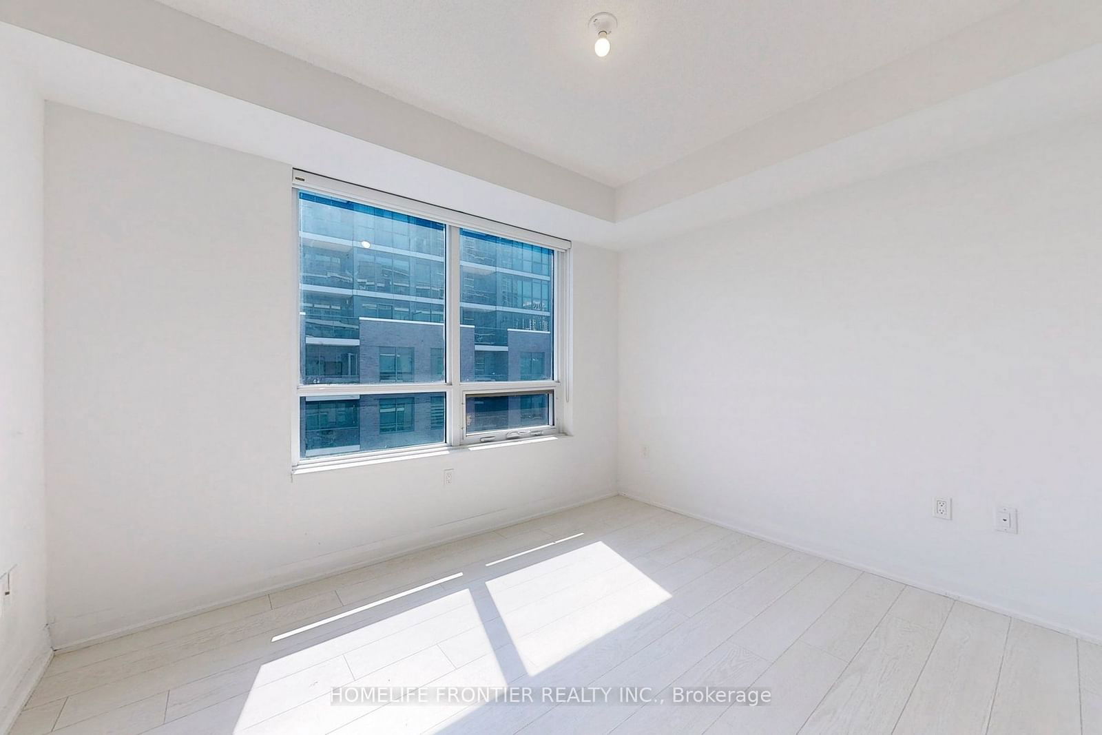 26 Gibbs Rd, unit 741 for sale - image #9